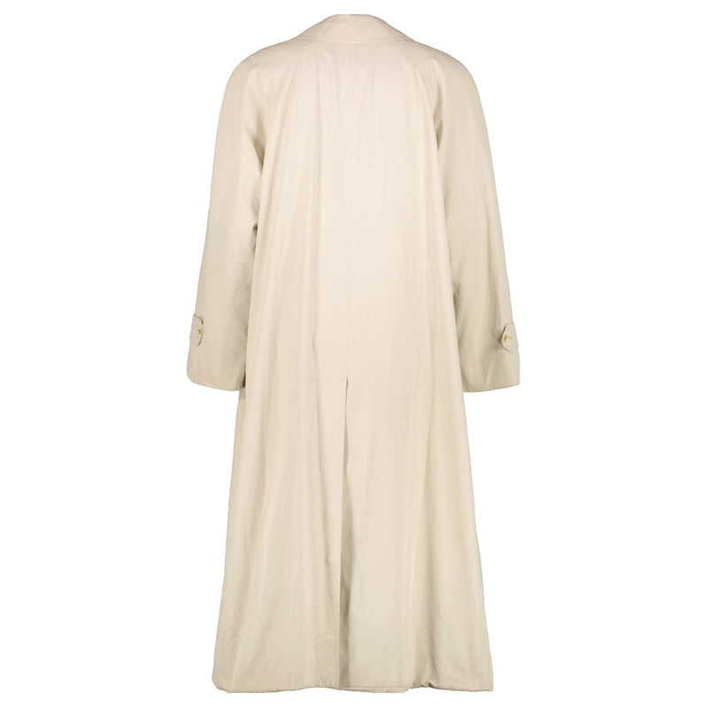 Shop safe online at Labellov in Antwerp, Brussels and Knokke this 100% authentic second hand Burberry Beige Car Coat