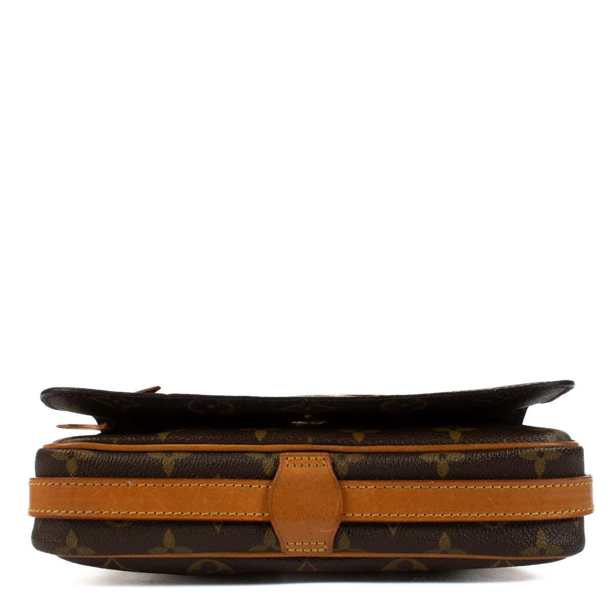 Shop safe online at Labellov in Antwerp, Brussels and Knokke this 100% authentic second hand Louis Vuitton Monogram Saint Germain 24 Crossbody Bag