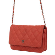 Shop safe online at Labellov in Antwerp, Brussels and Knokke this 100% authentic second hand Chanel Coral Matte Caviar Wallet On Chain