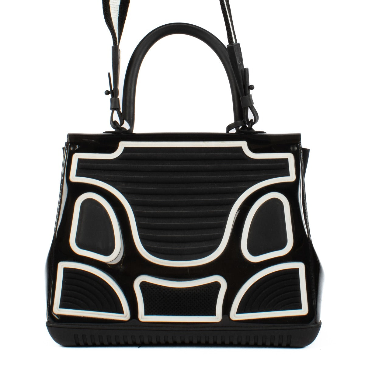 Shop safe online at Labellov in Antwerp, Brussels and Knokke this 100% authentic second hand Delvaux Brillant MM Champion Limited Edition Bag