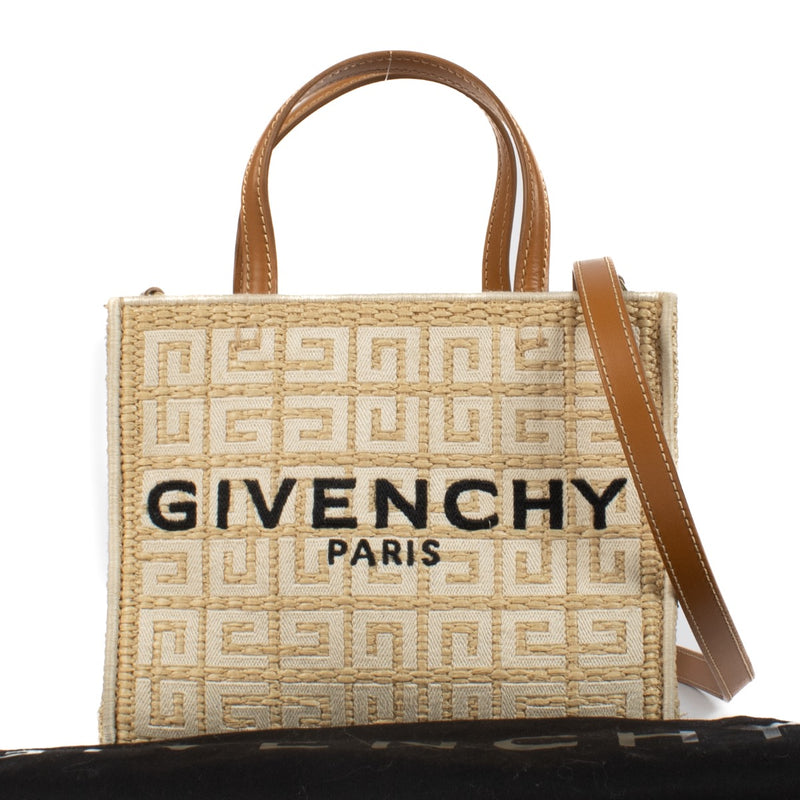 Shop safe online at Labellov in Antwerp, Brussels and Knokke this 100% authentic second hand Givenchy 4G Mini G-Tote Raffia Bag