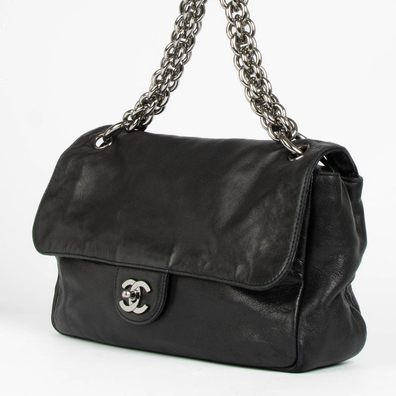Authentic pre-loved Chanel Black Lambskin Chain Flap Shoulder Bag on Labellov.com