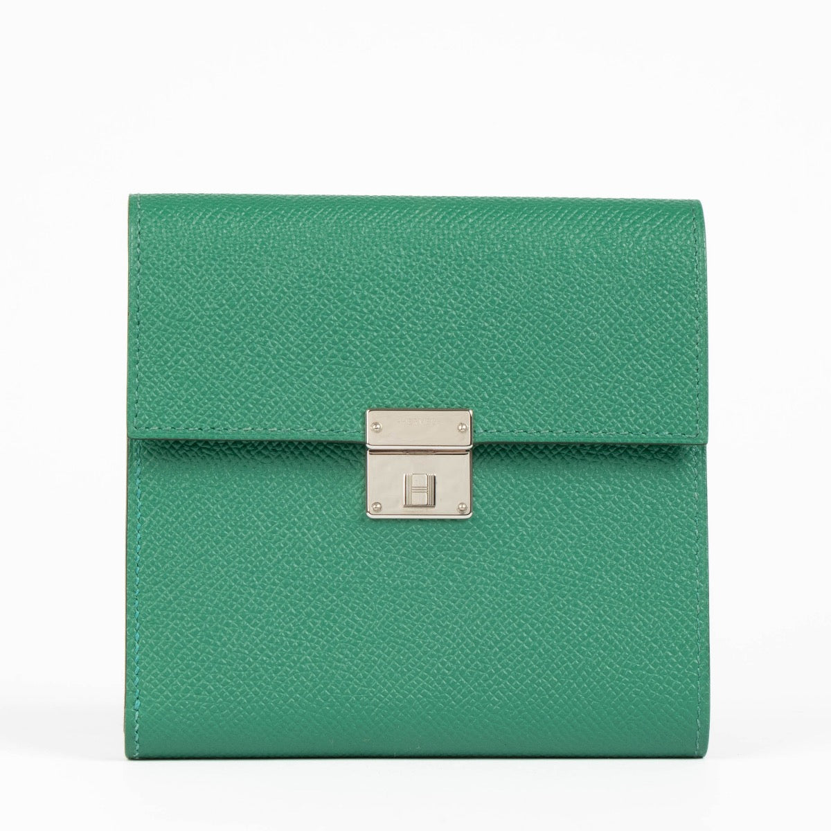 Authentic pre-loved Hermès Green Epsom Clic 12 Wallet on Labellov.com