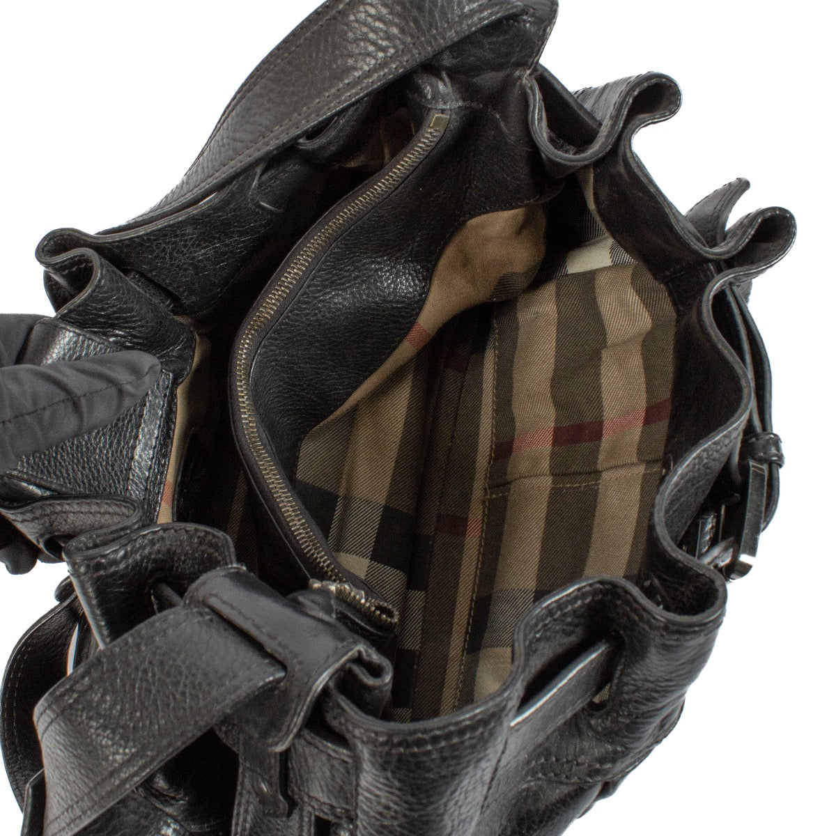 Shop 100% authentic Burberry Black Leather Shoulder bag at Labellov.com.
