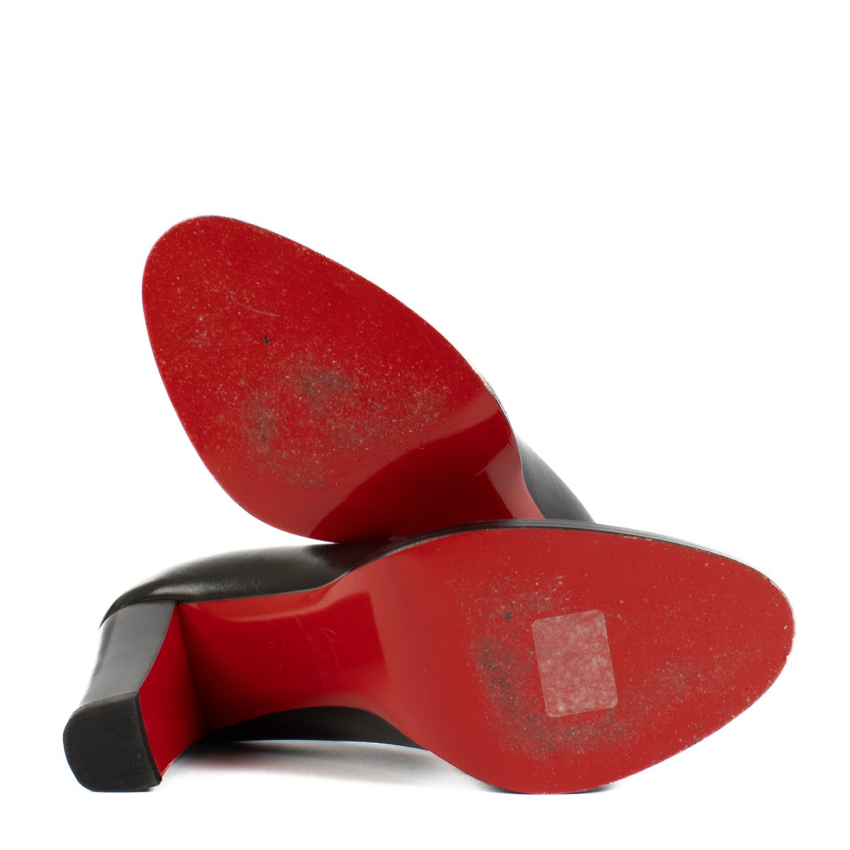 Buy an authentic second hand Christian Louboutin Black Calf Leather Round Toe Pumps in good condition at Labellov.