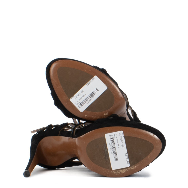 shop 100% authentic second hand Alaïa Black Heels - Size 39 on Labellov.com
