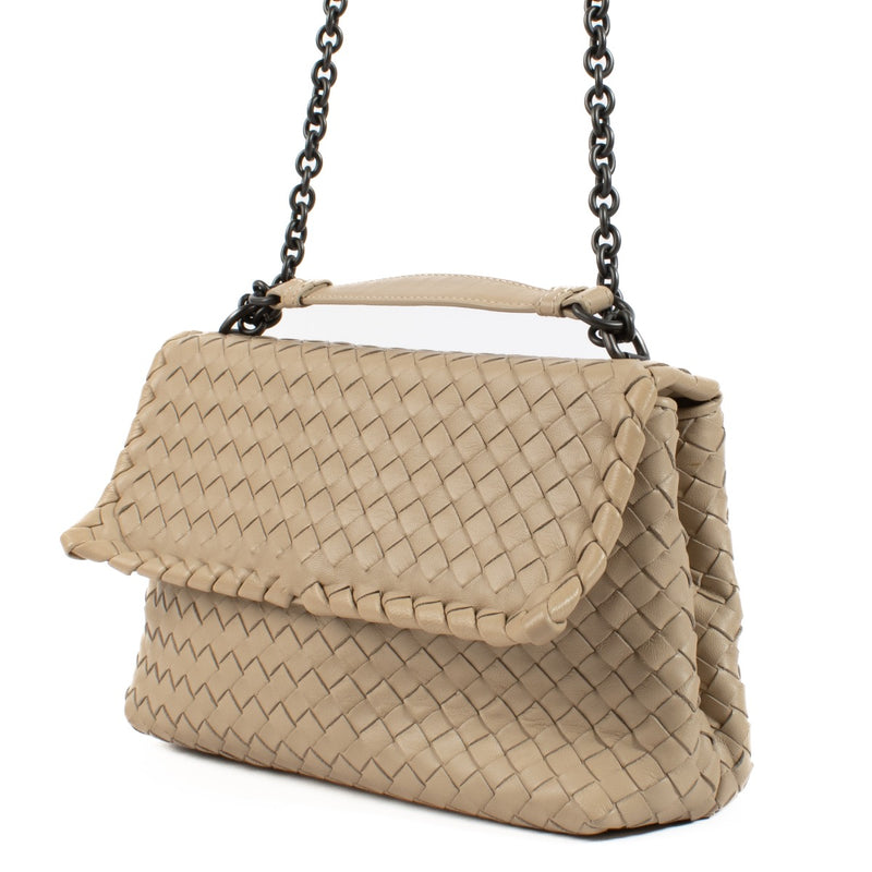 Shop 100% authentic second hand Bottega Veneta Beige Shoulder Bag on Labellov.com