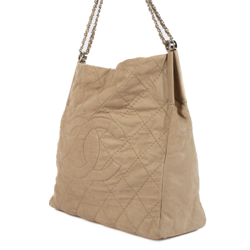 Shop 100% authentic Chanel Leather Beige Sea Hit Hobo Bag at Labellov.com.