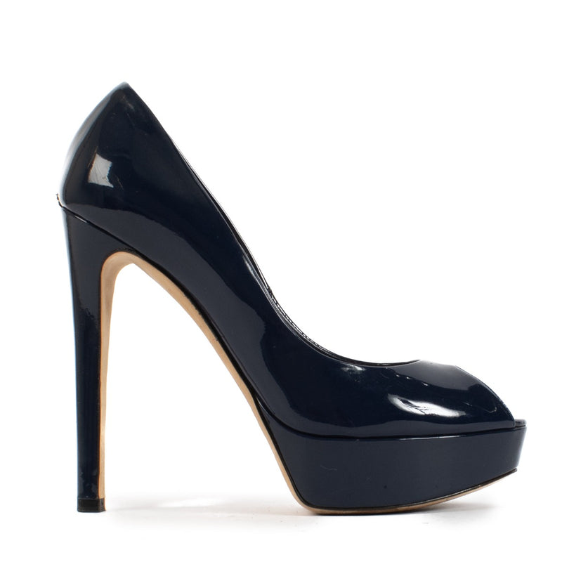 Shop safe online at Labellov in Antwerp, Brussels and Knokke this 100% authentic second hand Christian Dior Blue Patent Platform Heels - Size 38