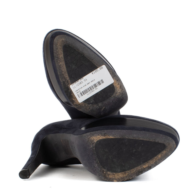 Shop safe online at Labellov in Antwerp, Brussels and Knokke this 100% authentic second hand Christian Dior Blue Suede Platform Heels - Size 38,5