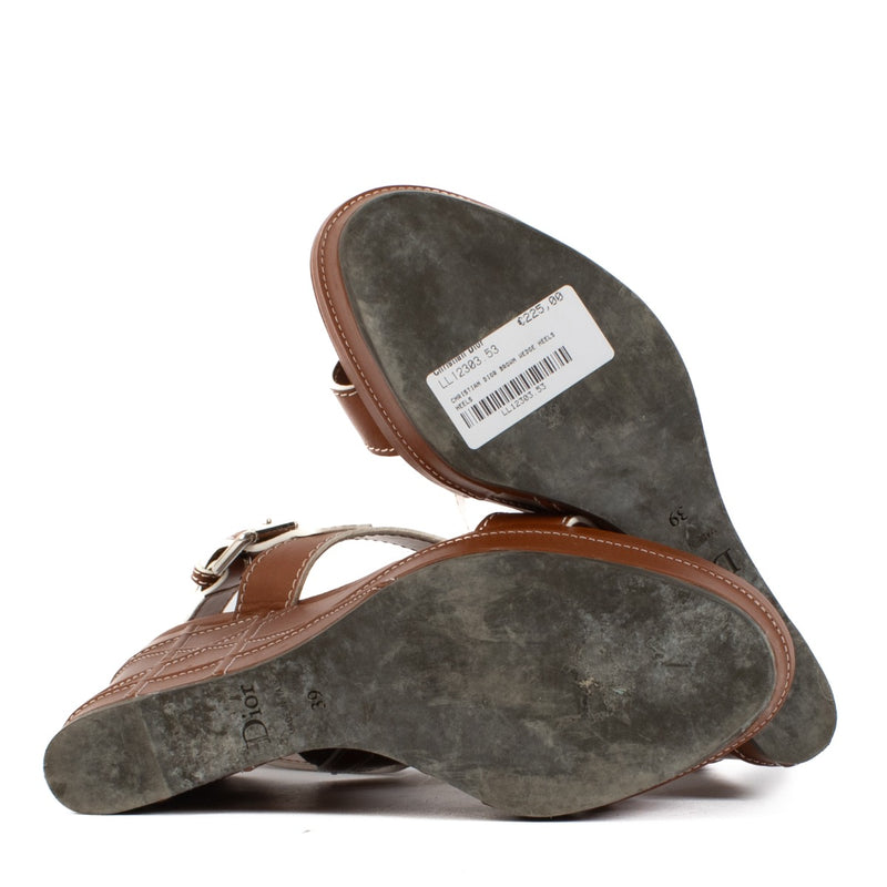Shop safe online at Labellov in Antwerp, Brussels and Knokke this 100% authentic second hand Christian Dior Brown Leather Wedge Yacht Heels - Size 39