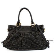 Shop safe online at Labellov in Antwerp, Brussels and Knokke this 100% authentic second hand Louis Vuitton Denim Monogram Neo Cabby MM Top Handle