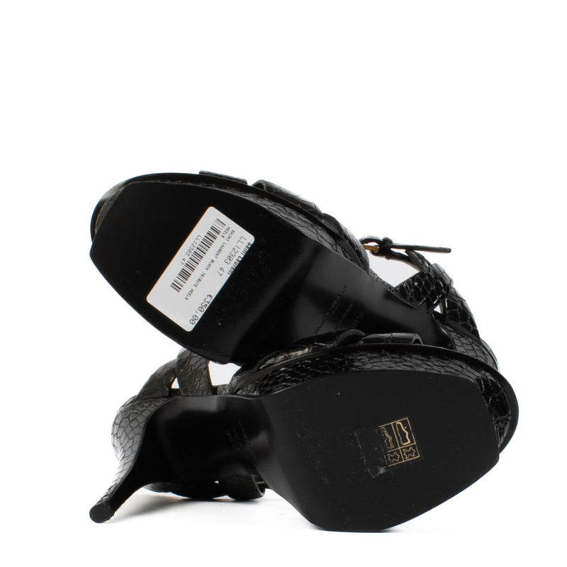 Shop safe online at Labellov in Antwerp, Brussels and Knokke this 100% authentic second hand Saint Laurent Black Leather Tribute Heels - Size 38,5