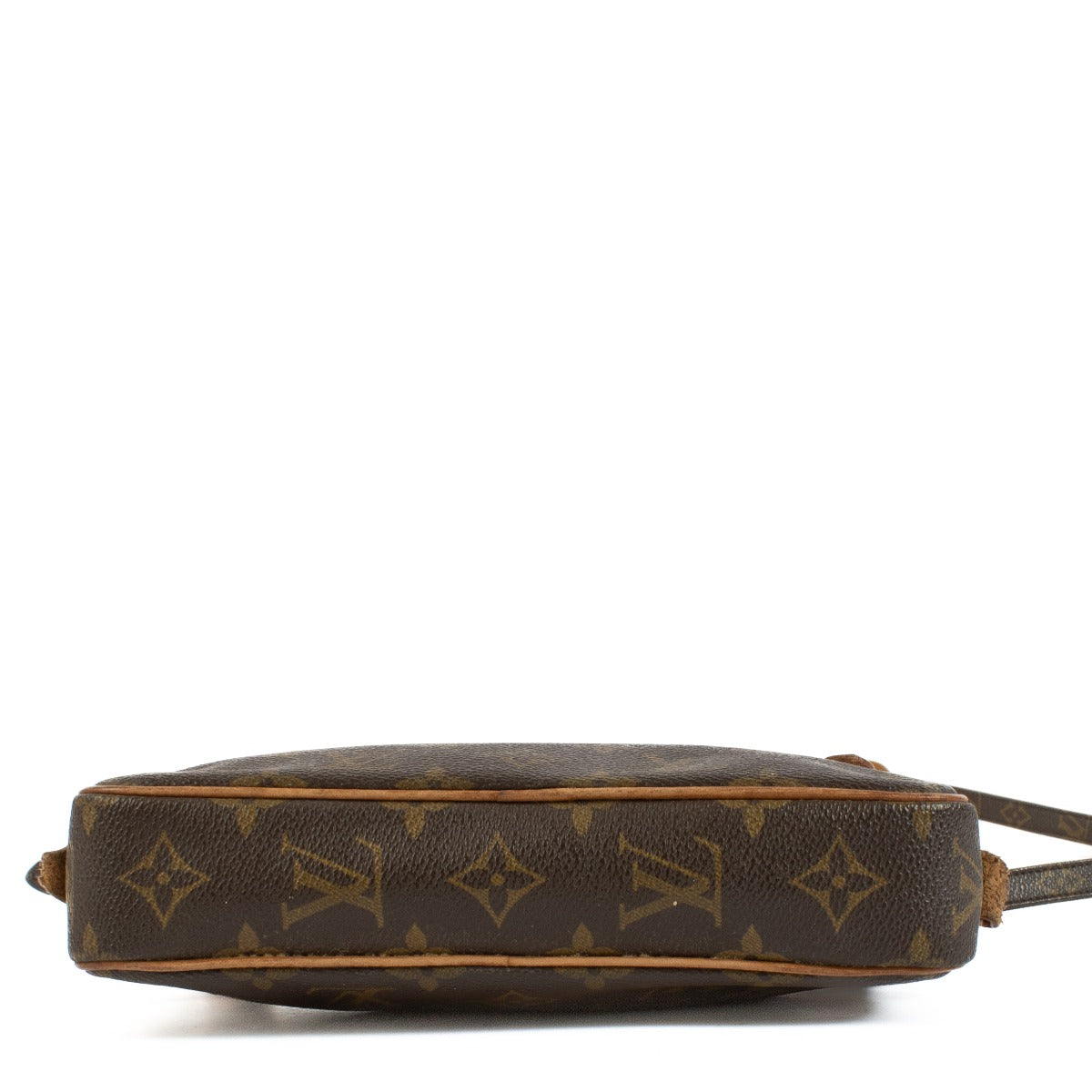 Shop 100% authentic Louis Vuitton Monogram Camera Bag at Labellov.com.