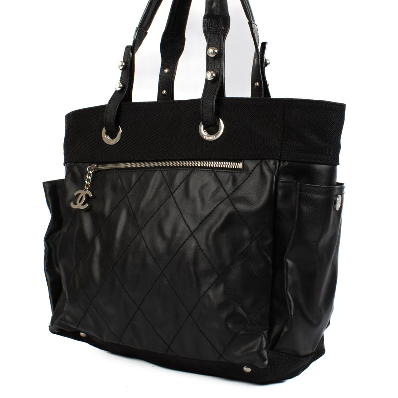 Shop 100% authentic Chanel Black Biaritz Top handle at Labellov.com.