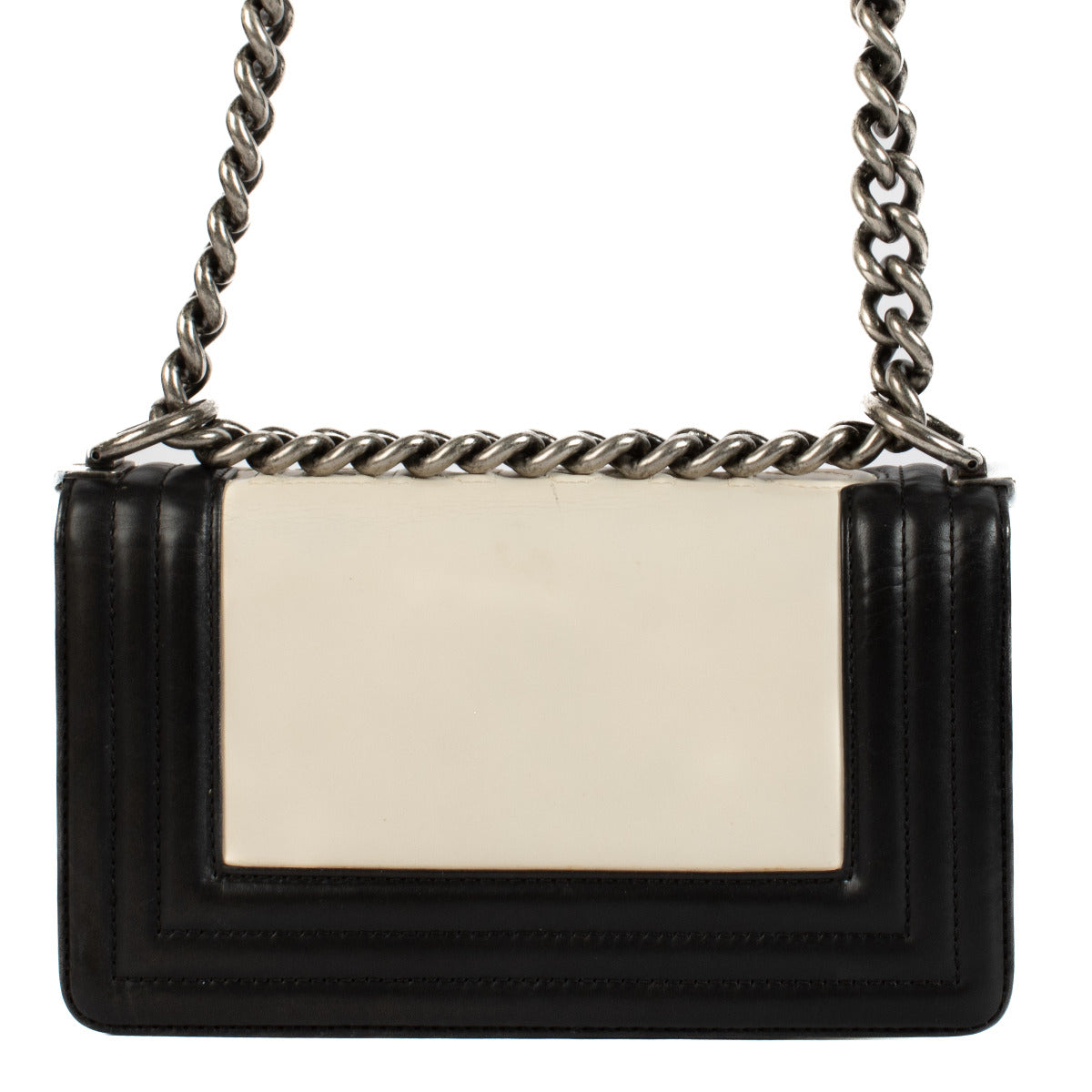 Sac Boy Chanel petit modèle en cuir de veau noir et crème