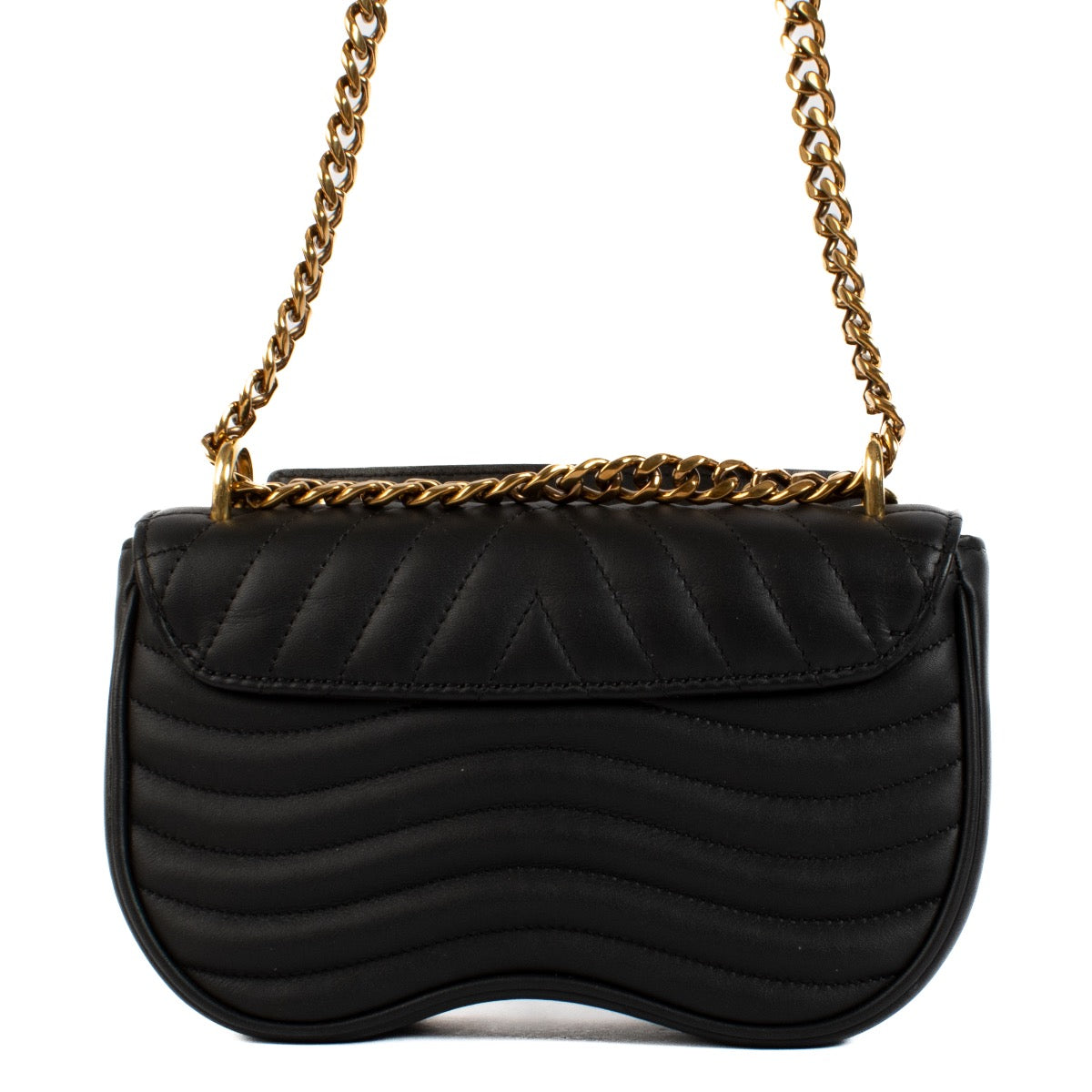 Louis Vuitton Black Leather New Wave PM Bag for the best price at Labellov secondhand luxury in Antwerp. Buy, sell and love your bags bought at Labellov. Worldwide shipping.