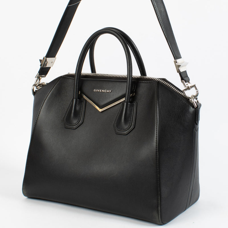 preloved authentic Givenchy Black Antigona Medium Bag on labellov.com