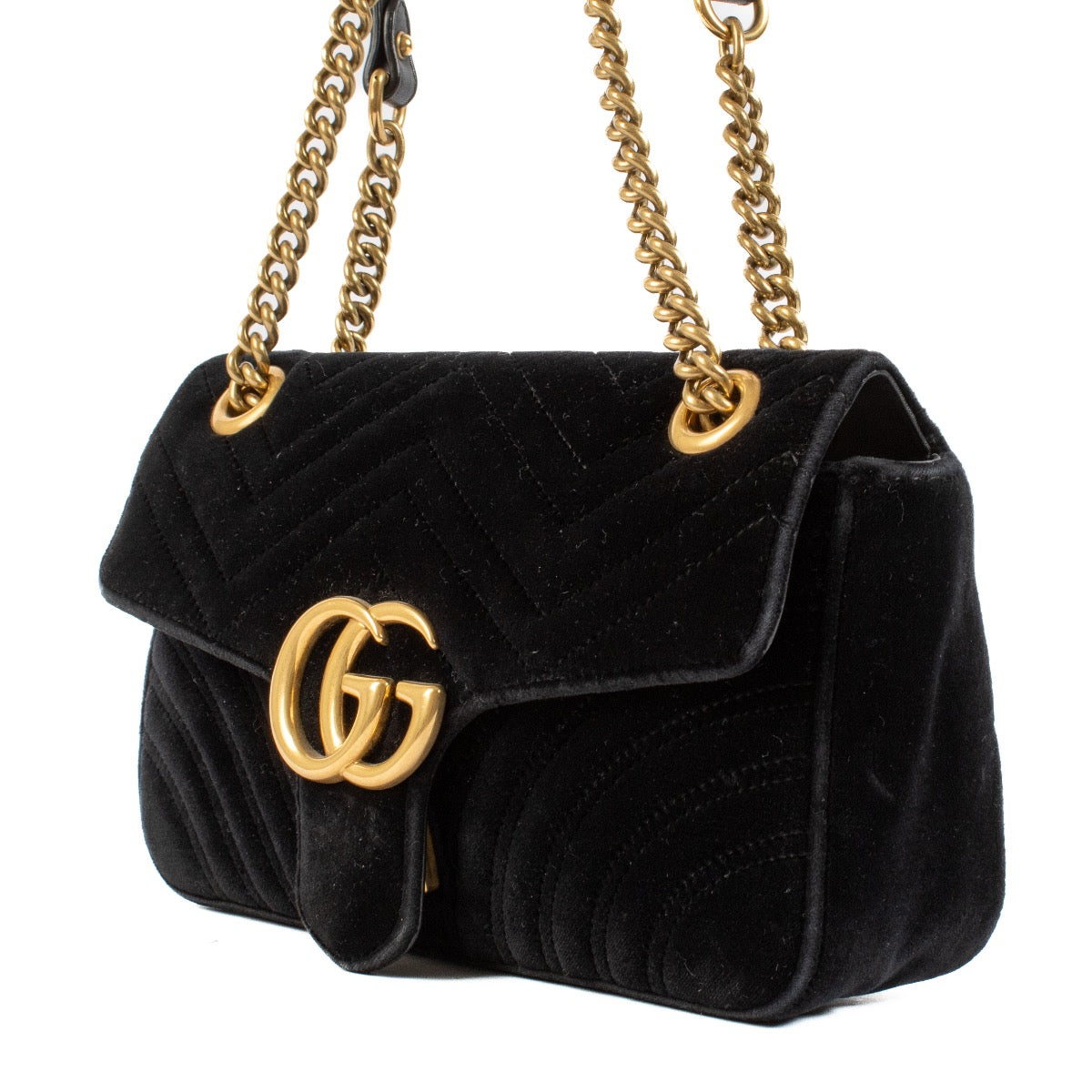 Shop safe online at Labellov in Antwerp, Brussels and Knokke this 100% second hand Gucci Black Velvet GG Marmont Small Bag