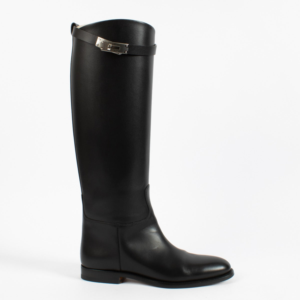 shop 100% authentic second hand Hermès Black Leather Jumping Boots - Size 37 1/2 on Labellov.com