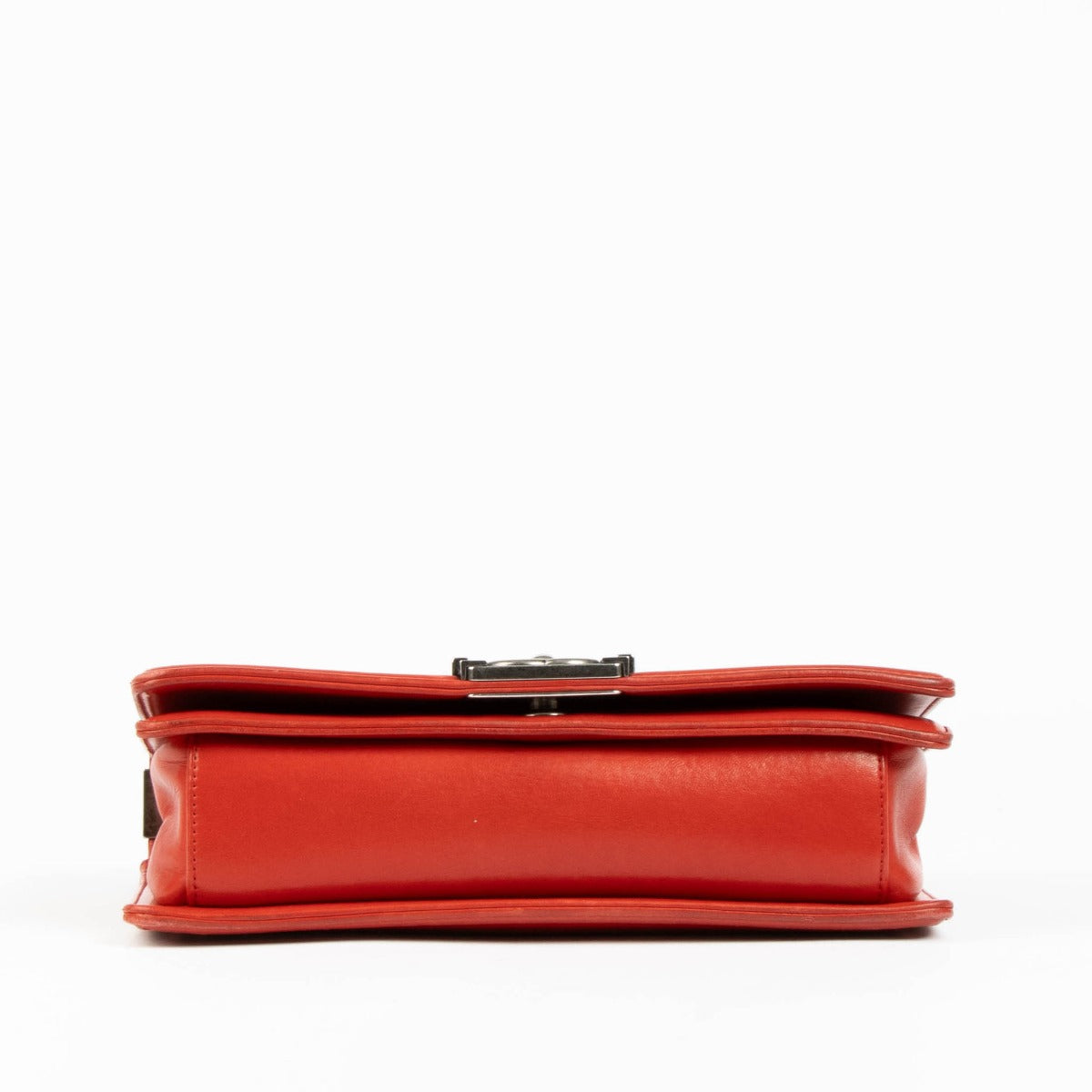 Sac Chanel Boy Chanel moyen en galuchat rouge