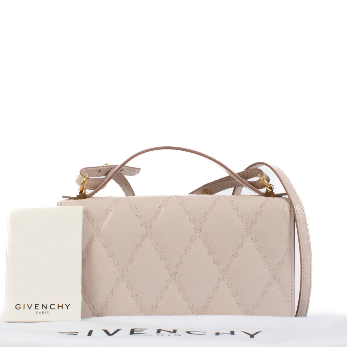 Shop safe online at Labellov in Antwerp, Brussels and Knokke this 100% authentic second hand Givenchy Pale Pink Goatskin GV3 Strap Wallet