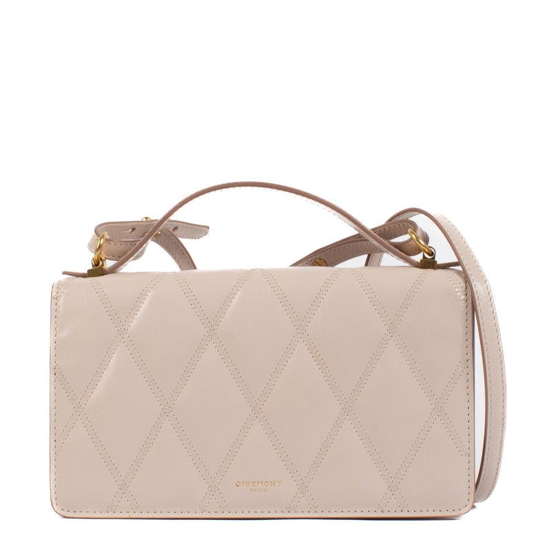 Shop safe online at Labellov in Antwerp, Brussels and Knokke this 100% authentic second hand Givenchy Pale Pink Goatskin GV3 Strap Wallet