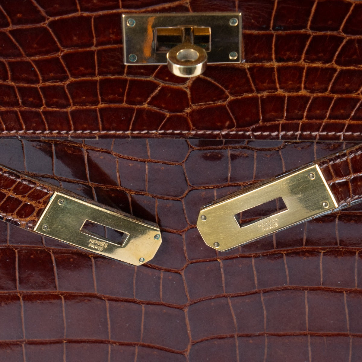 Hermès Vintage Kelly 35 Brown Shiny Porosus Crocodile GHW