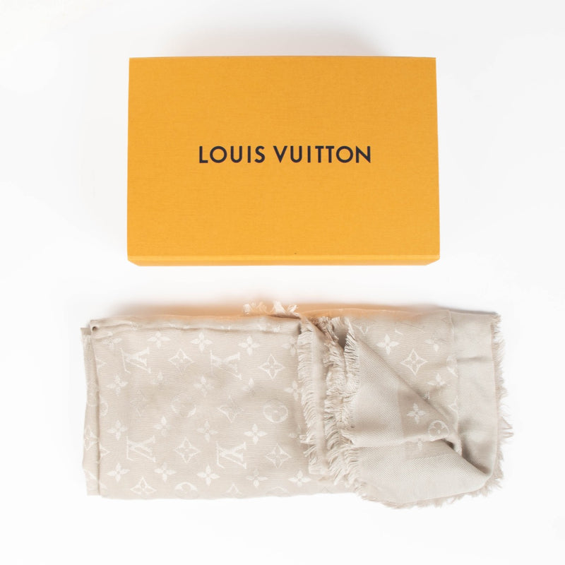 Authentic pre-loved Louis Vuitton Grey Monogram Classic Shawl on Labellov.com