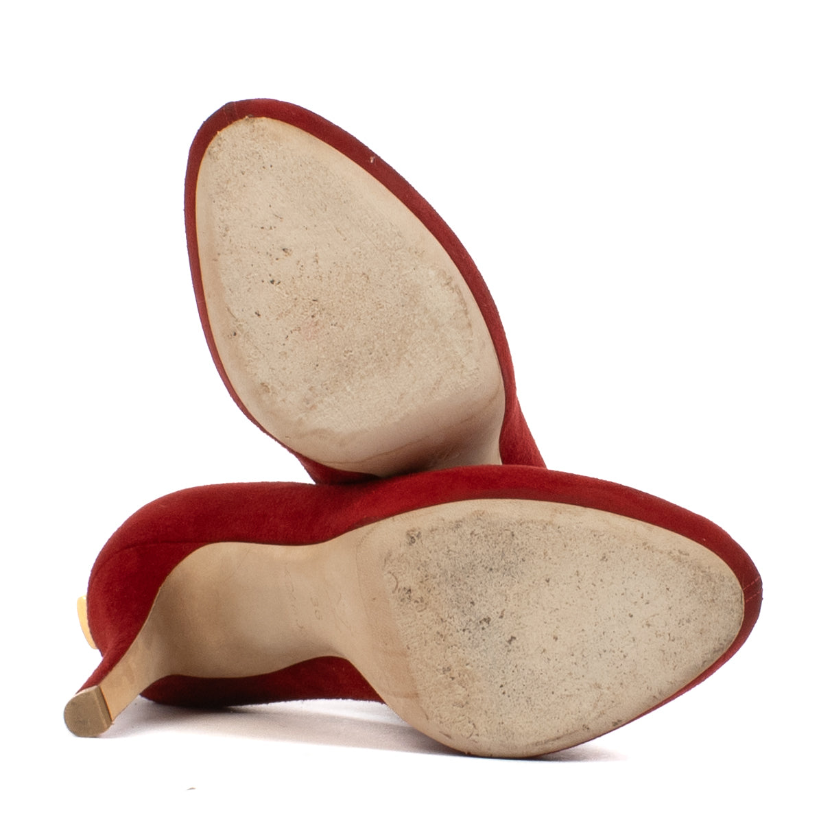 Shop safe online at Labellov in Antwerp, Brussels and Knokke this 100% authentic second hand Louis Vuitton Red Suede Lock Oh Really Pumps - Size 36