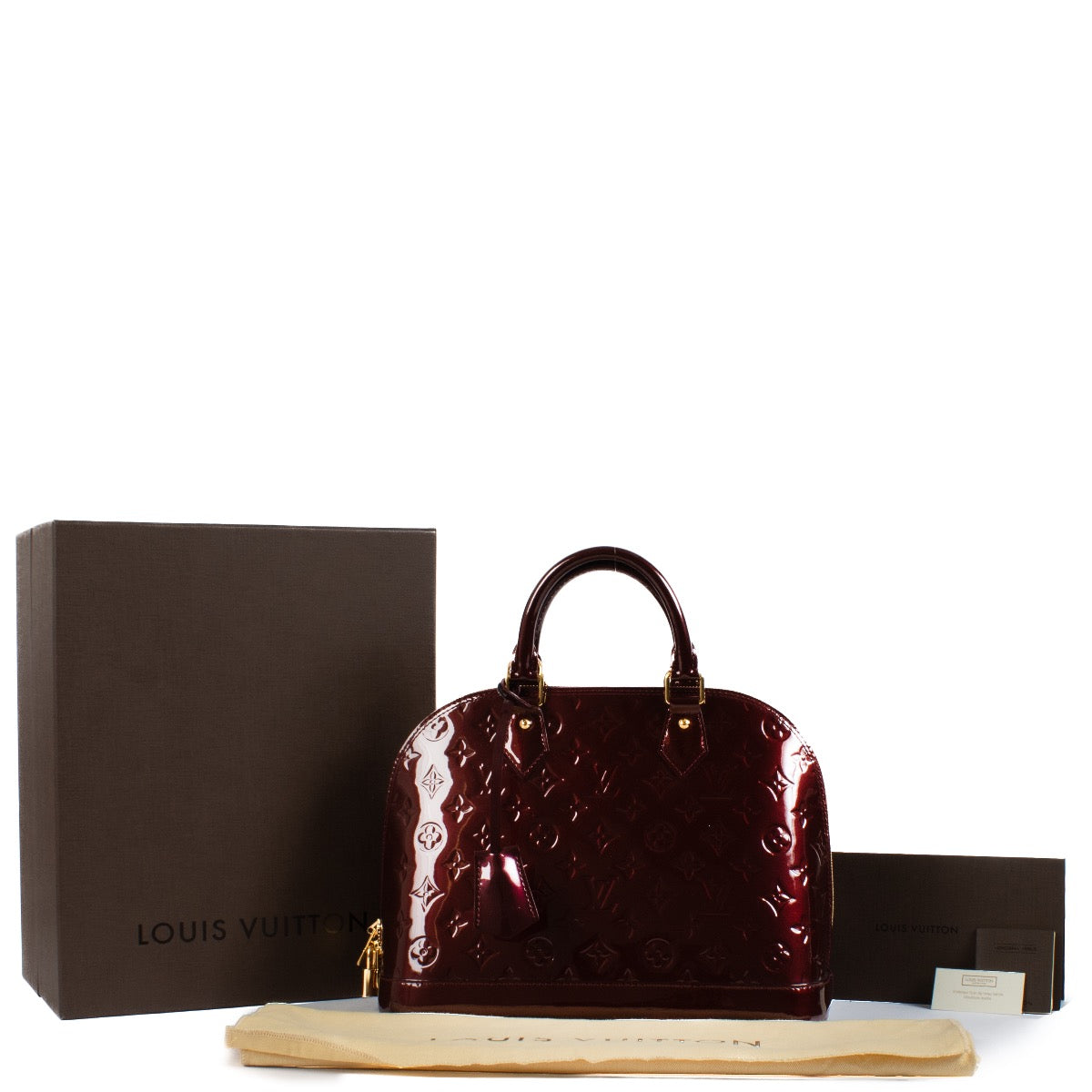 Louis Vuitton Amarante Monogram Vernis Alma PM for the best price at Labellov secondhand luxury in Antwerp, Brussels and Knokke. Buy and sell your preloved and new designer bags.