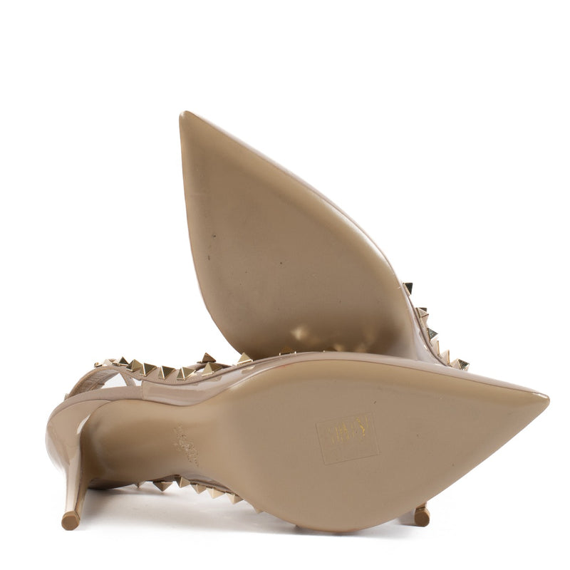 Shop safe online at Labellov in Antwerp, Brussels and Knokke this 100% authentic second hand Valentino Garavani Rockstud Caged 100 Patent Pumps - Size 41