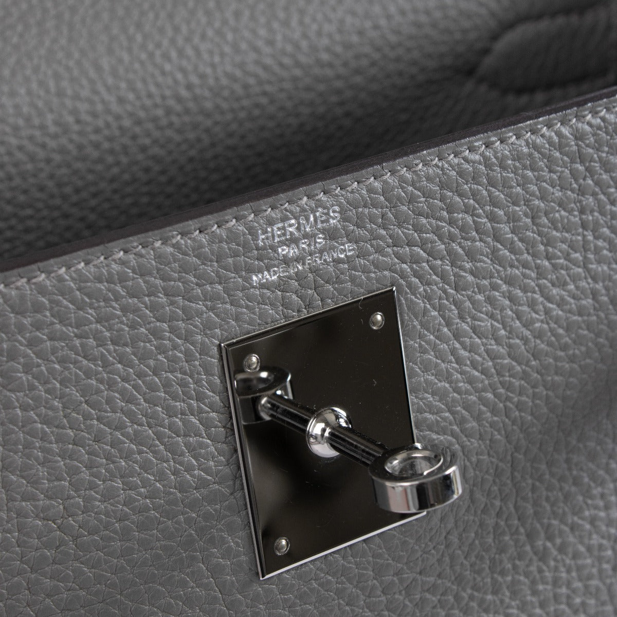 Hermès Kelly 28 Gris Meyer Togo PHW