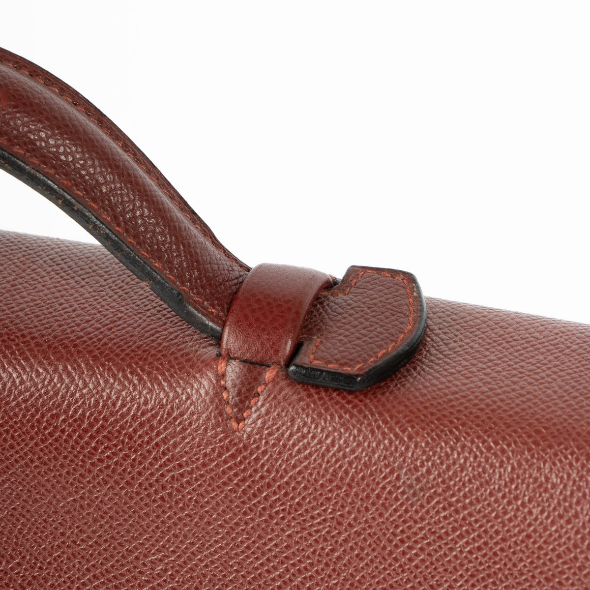 Hermès Sac a Depeches 38 Red Courchevel GHW