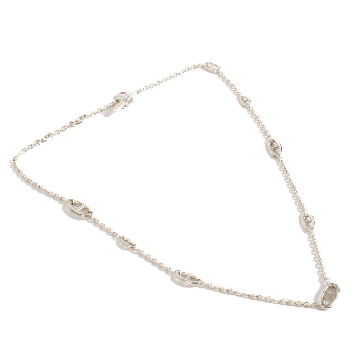 Shop safe online at Labellov in Antwerp, Brussels and Knokke this 100% authentic second hand Hermès Silver Chaine d'Ancre Necklace