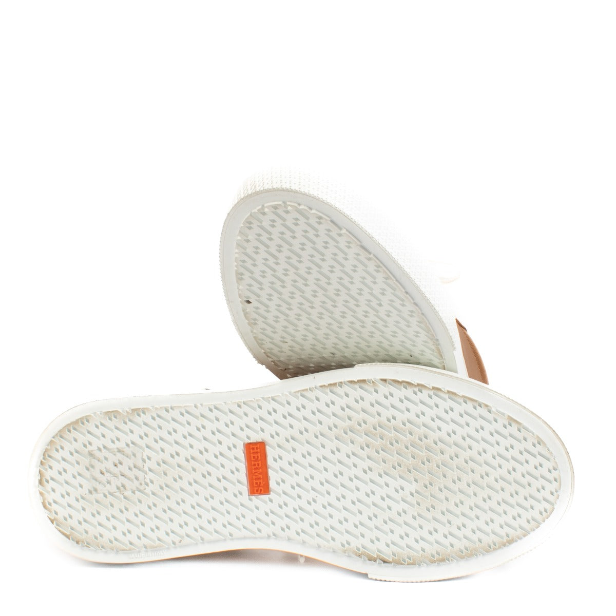 Shop safe online at Labellov in Antwerp, Brussels and Knokke this 100% authentic second hand Hermès Brown Day Sneakers - Size 37