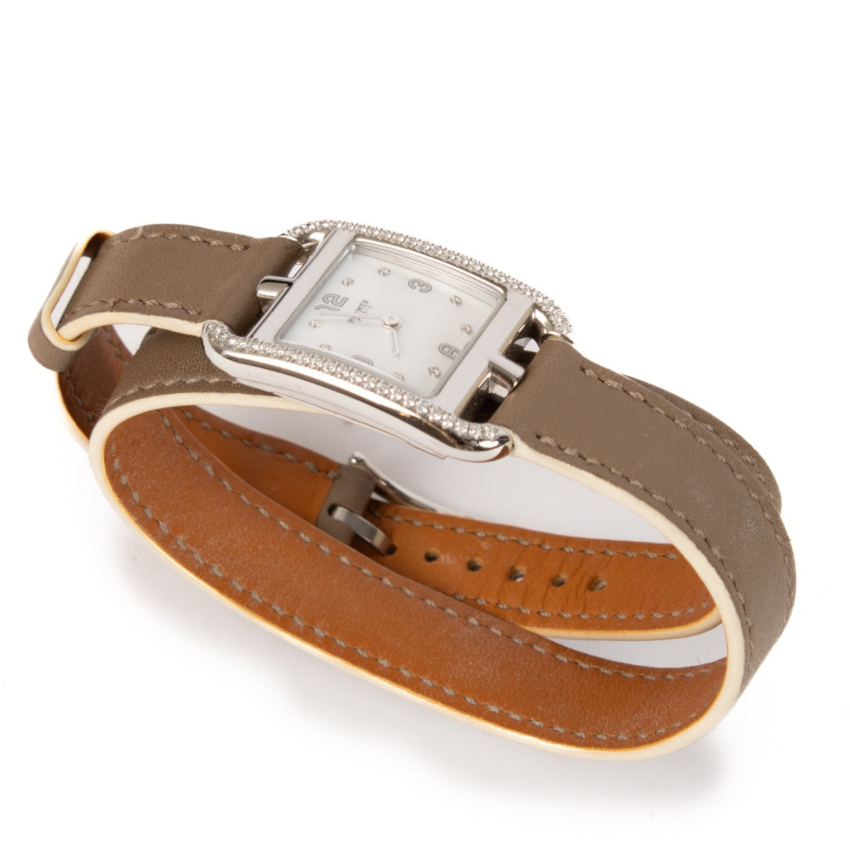 shop 100% authentic second hand Hermès Cape Cod 23 Double Tour Watch on Labellov.com