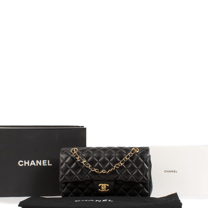 Chanel Black Medium 11.12 Classic Flap Bag GHW aan de beste prijs bij Labellov