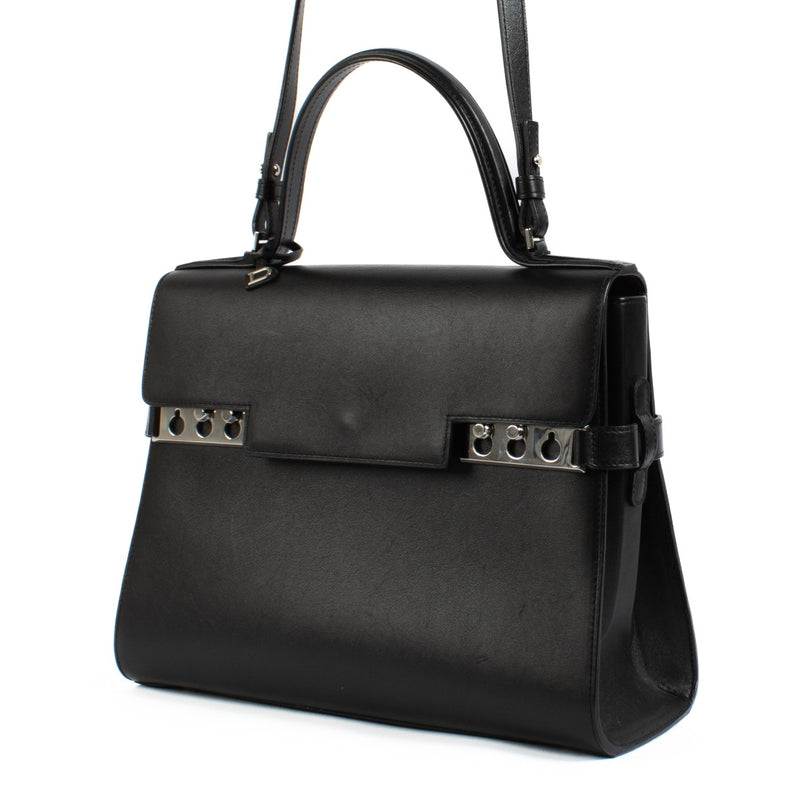 Shop safe online at Labellov in Antwerp, Brussels and Knokke this 100% authentic second hand Delvaux Black Supple Calf Tempête GM Bag