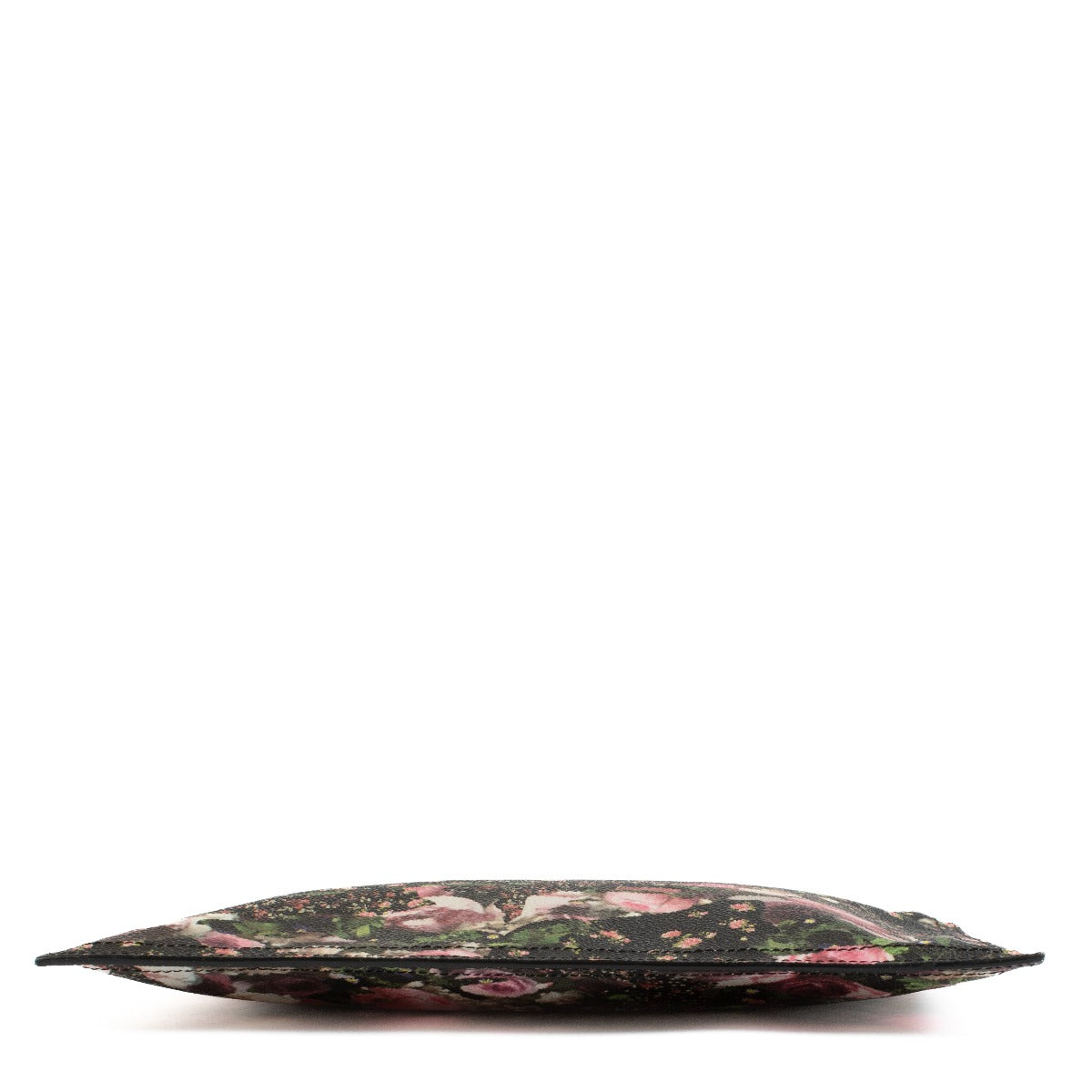 Shop safe online at Labellov in Antwerp, Brussels and Knokke this 100% authentic second hand Givenchy Floral Clutch
