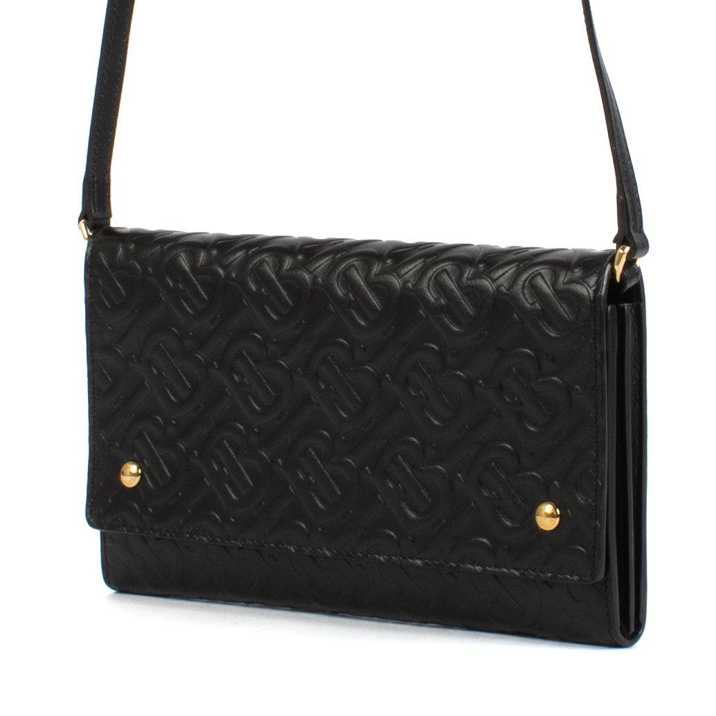 Burberry Monogram Leather Black Wallet On Chain Bag aan de beste prijs bij Labellov tweedehands luxe in Antwerpen en Knokke.