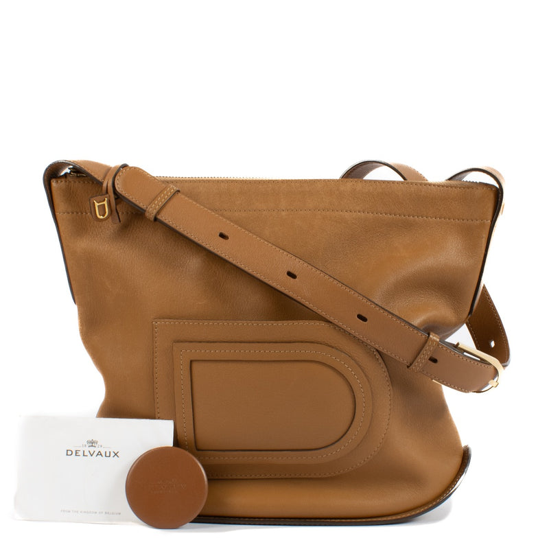 Buy an authentic second hand Delvaux Fauve Pin Baudrier Shoulder Bag in good condition at Labellov.