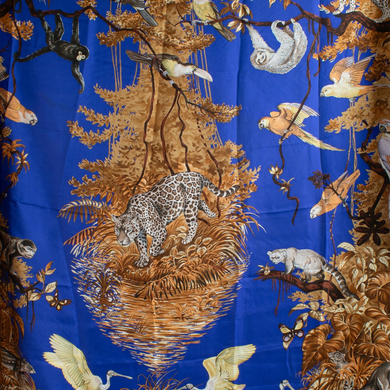 Shop safe online at Labellov in Antwerp, Brussels and Knokke this 100% authentic second hand Hermès Blue Equateur 140 Silk Scarf
