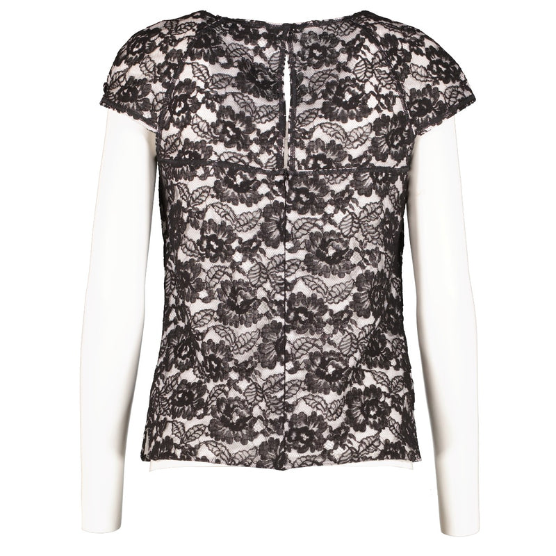 Shop safe online at Labellov in Antwerp, Brussels and Knokke this 100% authentic second hand Chanel Black Lace Top - Size FR 36