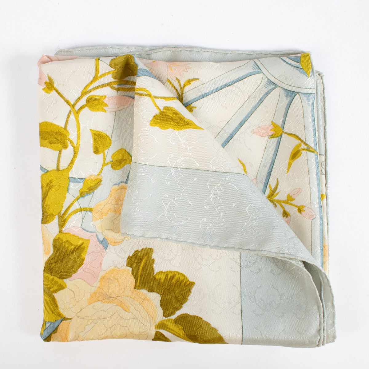 Shop 100% authentic second hand Hermès Romantique Scarf on Labellov.com