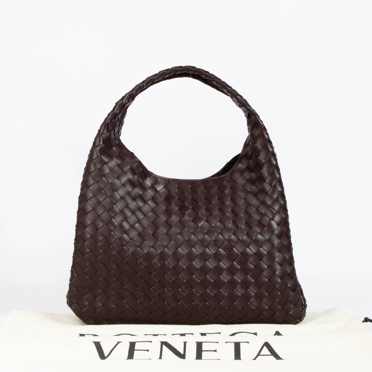 Shop this authentic Bottega Veneta Barolo Intrecciato Large Shoulder Bag pre-loved on Labellov.com