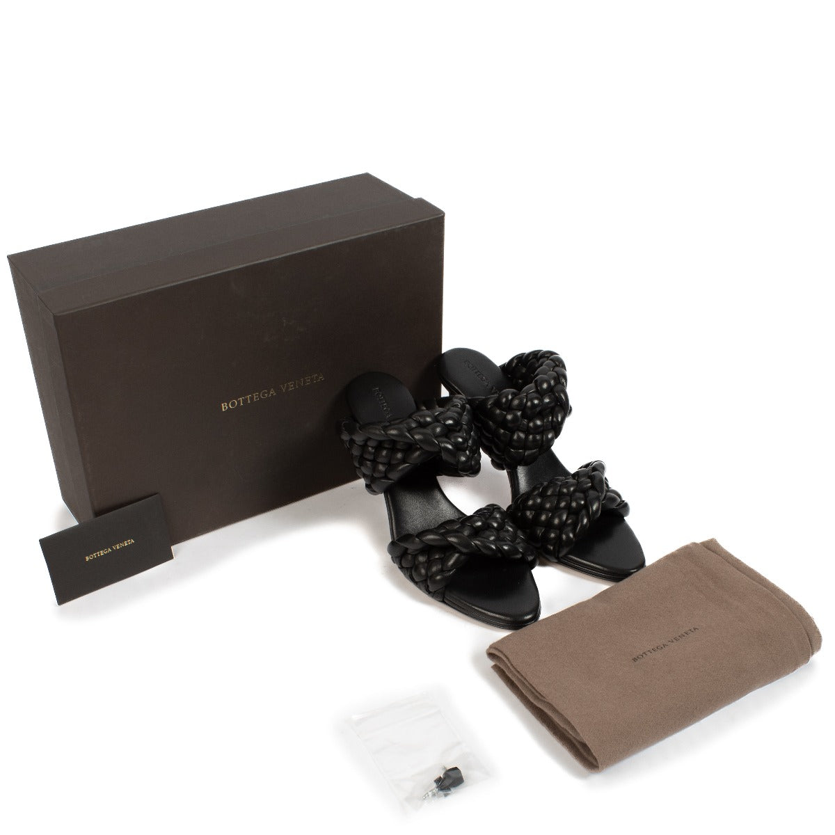 100% authentic pre loved Bottega Veneta Black Leather Curve Sandals - Size 37 1/2 on Labellov.com