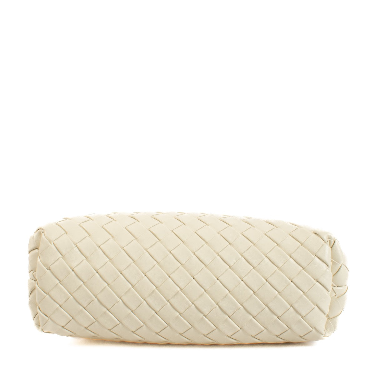 Shop safe online at Labellov in Antwerp, Brussels and Knokke this 100% authentic second hand Bottega Veneta String Teen Lauren 1980 Bag
