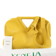 Shop safe online at Labellov in Antwerp, Brussels and Knokke this 100% authentic second hand Bottega Veneta Mirabelle Medium Point Bag
