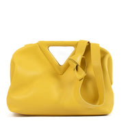 Shop safe online at Labellov in Antwerp, Brussels and Knokke this 100% authentic second hand Bottega Veneta Mirabelle Medium Point Bag
